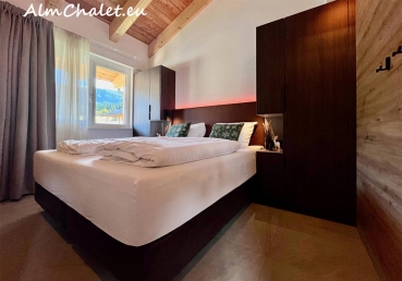 Almchalet Alpenglück****