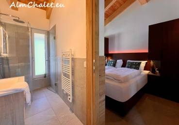 Almchalet Alpenglück****